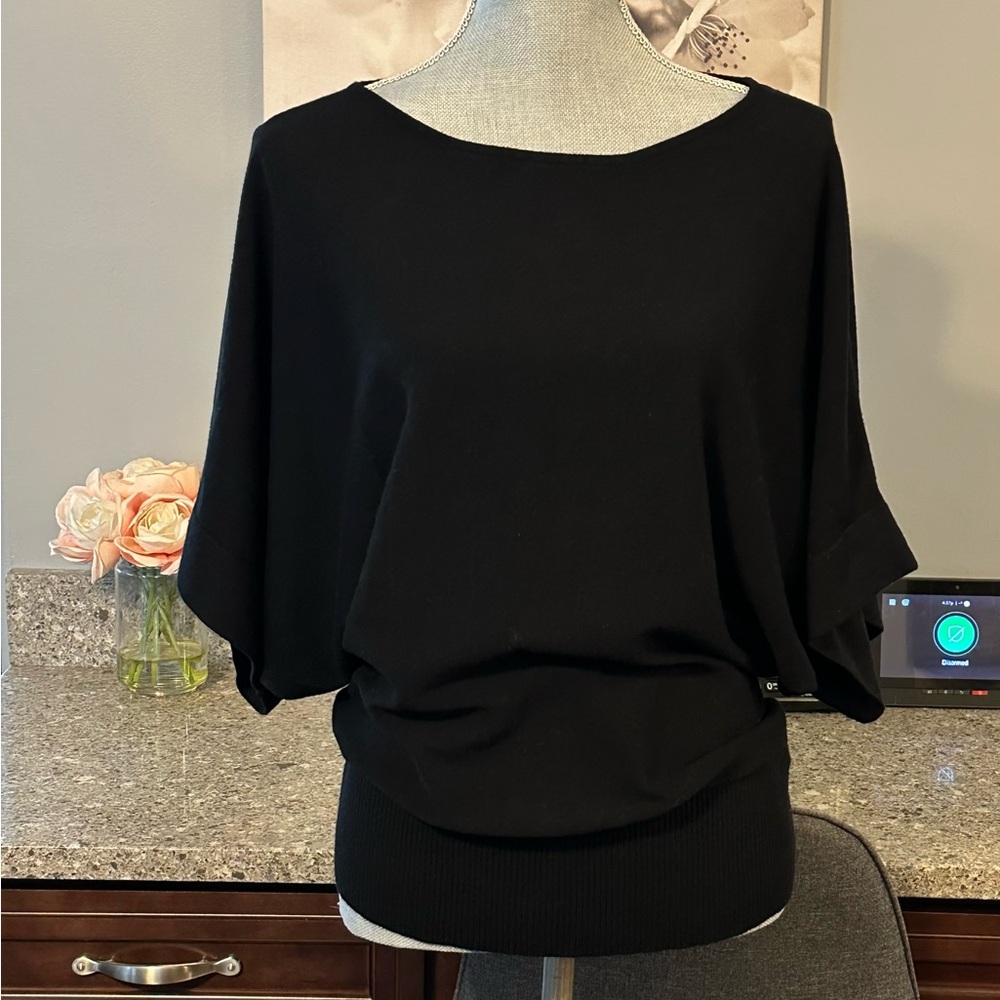 Sarah Johnson Super Soft Lightweight sweater size XL